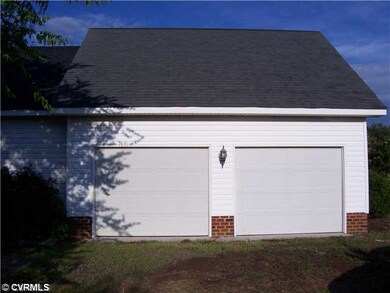 Parking Lot/Garage