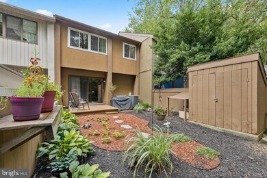 15249 Lodge Terrace, Woodbridge, VA 22191 - photo 4