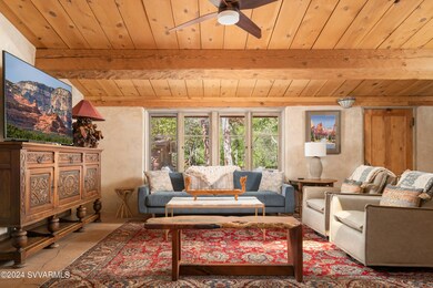 Phoenix Photo Pro-10 Ranch House Cir_047
