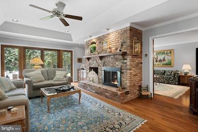 11301 Crossing Glen Ct, Potomac, MD 20854 - photo 4