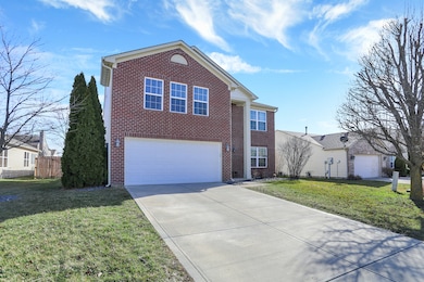 847 Pine Lake Dr, Greenwood, IN 46143 - photo 3