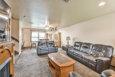 2714 Iris Valley Way, Houston, TX 77038 - photo 2