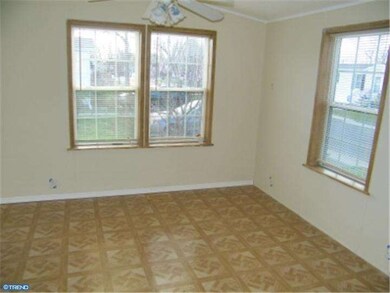 200 Oriole St, Paulsboro, NJ 08066 - photo 6