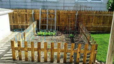 2 Sumach Ave, Riverside, RI 02915 - photo 7