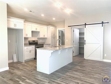 4440 SW Brandywine Ln, Topeka, KS 66610 - photo 5