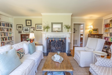 200 Robinhood Trail-43