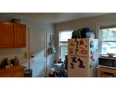 18 Niles St unit 1st floor, Brighton, MA 02135 - photo 4