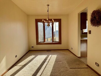 1369 Trinity Dr, Carol Stream, IL 60188 - photo 6