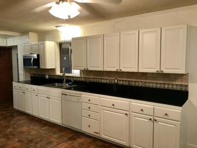 2033 Harold St, Laurel, MS 39440 - photo 3