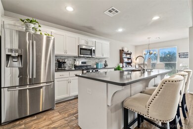 3905 N 33rd Place, Broken Arrow, OK 74014 - photo 7