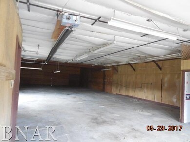 310 N Gerrard St, Chenoa, IL 61726 - photo 2