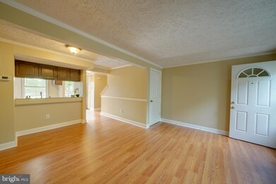 6011 Rowanberry Dr, Elkridge, MD 21075 - photo 7