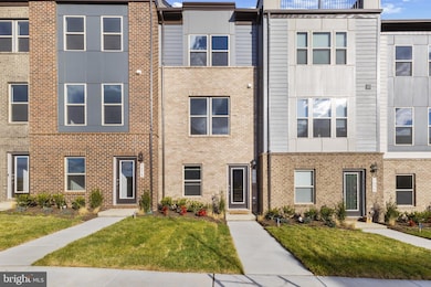 8875 Curie St, Manassas, VA 20109 - photo 3