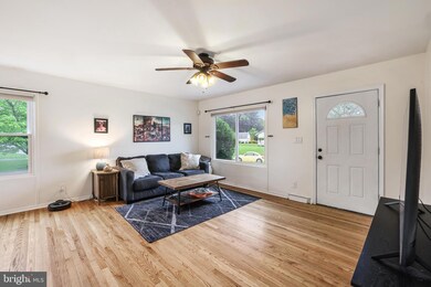 8240 Reece Heights Dr, Severn, MD 21144 - photo 6