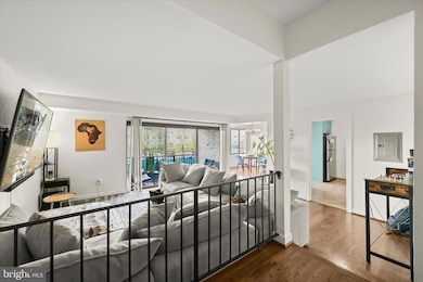 10859 Amherst Ave unit 202, Silver Spring, MD 20902 - photo 2