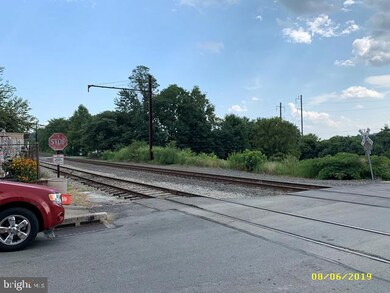 121 Perry St, Columbia, PA 17512 - photo 4