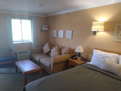 733 Post Rd unit 220, Wells, ME 04090 - photo 3