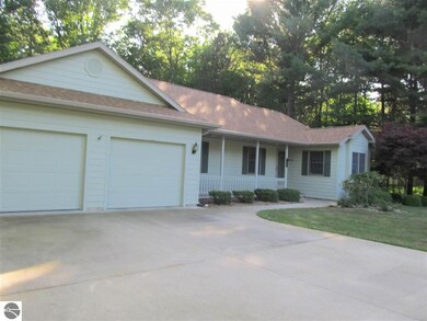 5168 E Huron Breeze Dr, Au Gres, MI 48703 - photo 3