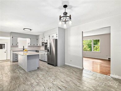 10 Stockwood Rd, Asheville, NC 28803 - photo 7