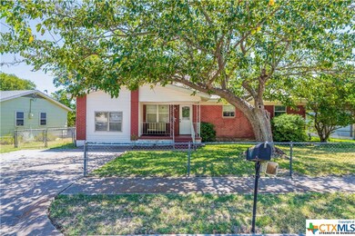 2303 Crescent Dr, Copperas Cove, TX 76522 - photo 3