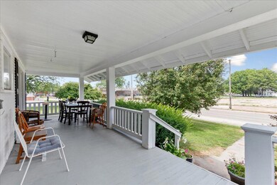 306 W Sheridan Ave, Shenandoah, IA 51601 - photo 7