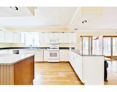 450 Crystal St, Haverhill, MA 01832 - photo 5