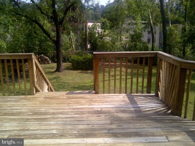 5207 Quincy St, Bladensburg, MD 20710 - photo 7