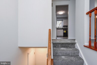 15004 Saddle Creek Dr, Burtonsville, MD 20866 - photo 7