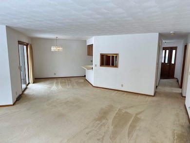 4003 Mackinac Dr, Janesville, WI 53546 - photo 4