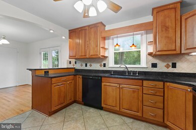 23004 Gunston Dr, Lexington Park, MD 20653 - photo 6