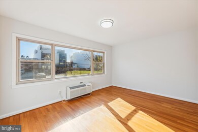 610 Longfellow St NW unit 203, Washington, DC 20011 - photo 5