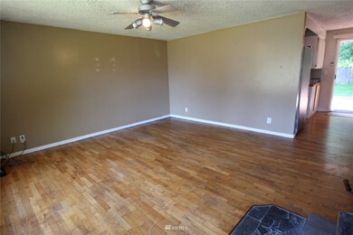 101 W Intercity Ave, Everett, WA 98204 - photo 3