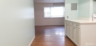 161 Evergreen Rd unit 8A, Edison, NJ 08837 - photo 4