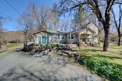 11166 Blackwell Rd, Central Point, OR 97502 - photo 2