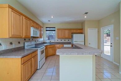 709 Valley Mills Dr, Wylie, TX 75098 - photo 2