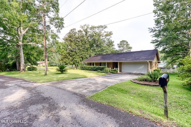 1905 Shady Point Circle-8