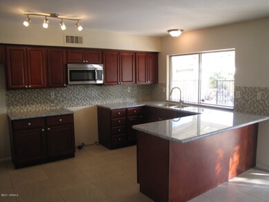 653 W Portobello Ave, Mesa, AZ 85210 - photo 7