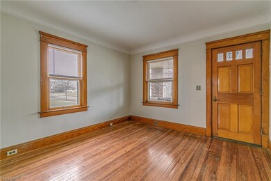 19413 Kewanee Ave, Cleveland, OH 44119 - photo 3