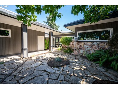 2751 Sarah Ln, Eugene, OR 97408 - photo 2