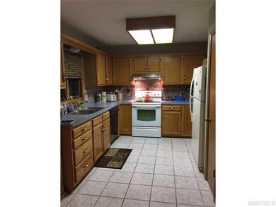 7227 Witmer Rd, North Tonawanda, NY 14120 - photo 3