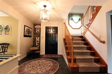 66 Morgan Cir, Saint Johnsbury, VT 05819 - photo 4