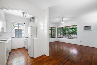 1611 Euclid Ave unit 8, Miami Beach, FL 33139 - photo 5