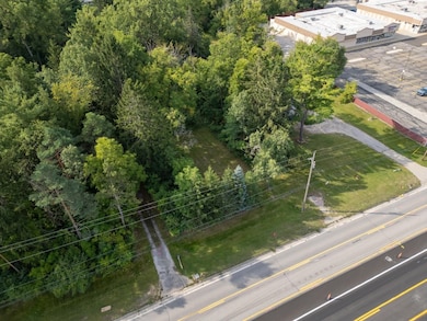 3317 Isabella St, Midland, MI 48640 - photo 4