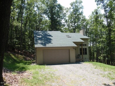 835 Davos Ln, Tafton, PA 18464 - photo 4