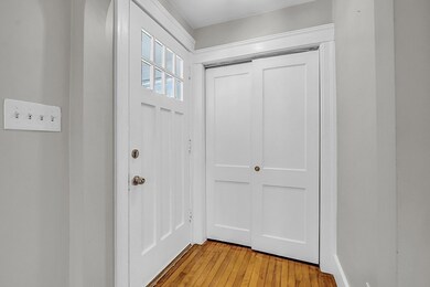 36 Rowena St, Worcester, MA 01606 - photo 4