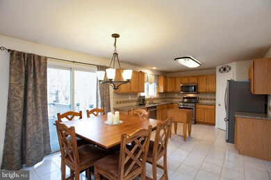 6580 Twilight Glow Dr, Sykesville, MD 21784 - photo 7