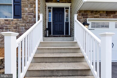 1562 Vaughn Dr, Chambersburg, PA 17202 - photo 3