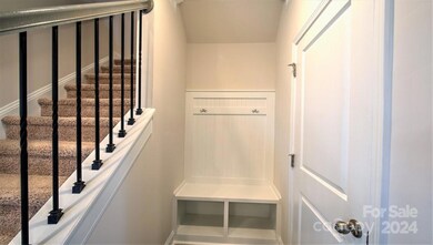 310 Fox Cove Rd, Hendersonville, NC 28792 - photo 3