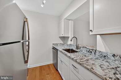 The Astoria unit 339, Arlington, VA 22201 - photo 3