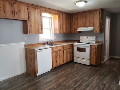 173 Long Pond Dr, Dracut, MA 01826 - photo 5